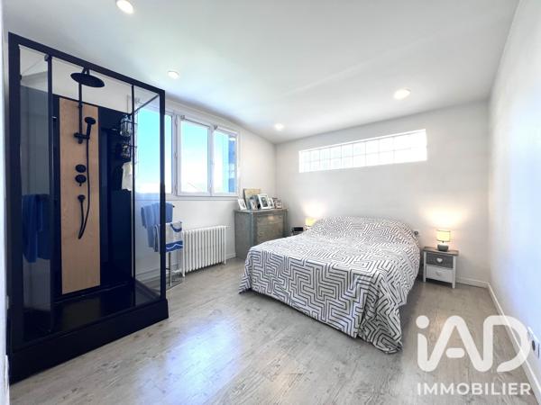 Maison à vendre 7 pièces 143 m² Paray-Vieille-Poste