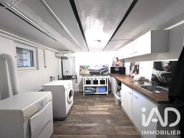 Maison à vendre 7 pièces 143 m² Paray-Vieille-Poste