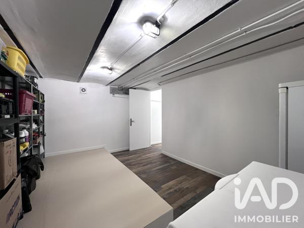 Maison à vendre 7 pièces 143 m² Paray-Vieille-Poste