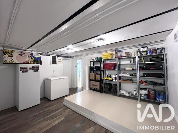 Maison à vendre 7 pièces 143 m² Paray-Vieille-Poste