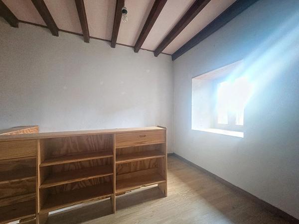 EXCLUSIVITE ! Ancien corps de ferme avec dépendances sur plus de 2000 m 2 de terrain sur Yssingeaux