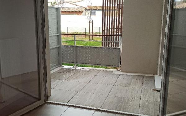 Appartement à louer    1 pièce •  Vitrolles