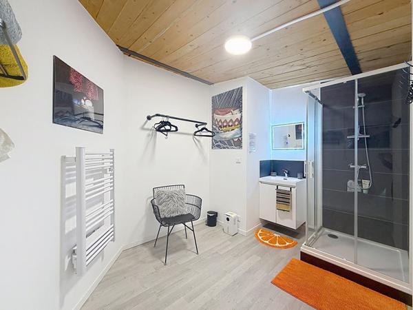 Loft Barjols 6 pièces 360 m2 au calme