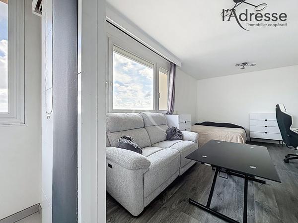 SURESNES/ Maréchal de Lattre de Tassigny - Vue Paris - Appartement Studio 36m² - 1 Cave - 1 BOX