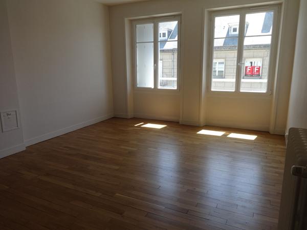 Centre-ville de Vire, appartement F3 de 104 m² rénové