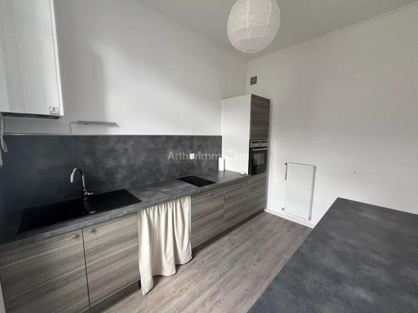 Vente                                                      Appartement
                        
                     2 pièces                      39 m2                     à Guingamp
