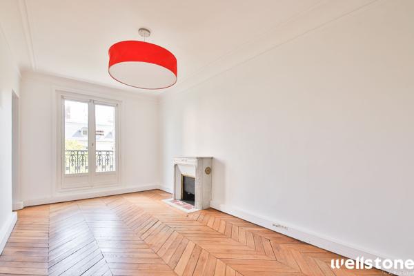 Bureaux à louer à PARIS 75008