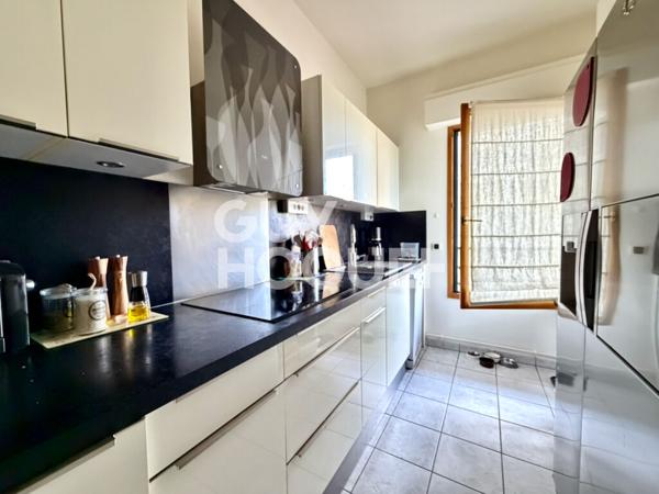 Appartement Courbevoie 3 pièces 72.55 m2