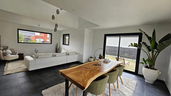 Superbe Maison INDIVIDUELLE de 127 m2 - 3 chambres - Garage - Parcelle Clôturée 870 m2