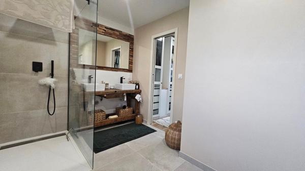 Superbe Maison INDIVIDUELLE de 127 m2 - 3 chambres - Garage - Parcelle Clôturée 870 m2