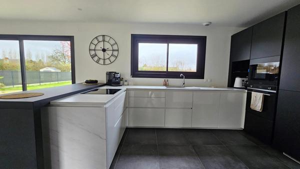 Superbe Maison INDIVIDUELLE de 127 m2 - 3 chambres - Garage - Parcelle Clôturée 870 m2