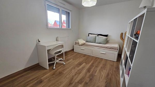 Superbe Maison INDIVIDUELLE de 127 m2 - 3 chambres - Garage - Parcelle Clôturée 870 m2