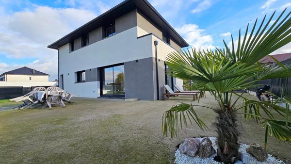 Superbe Maison INDIVIDUELLE de 127 m2 - 3 chambres - Garage - Parcelle Clôturée 870 m2