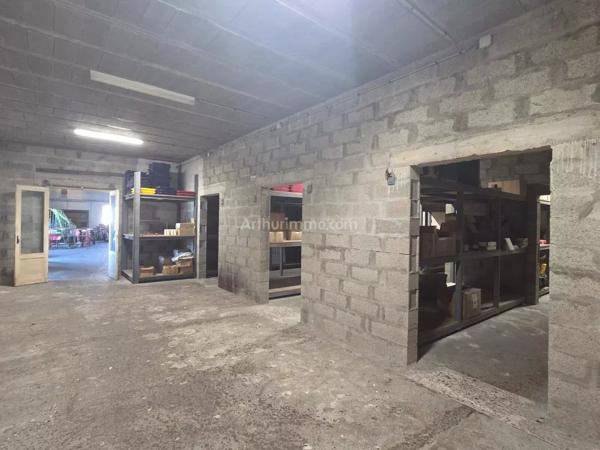 Vente                                                      Local commercial
                        
                     7 pièces                      530 m2                     à Auray
