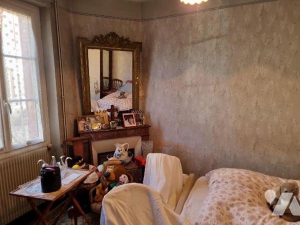 A vendre à Romorantin (41), Maison pleine de charme à fort potentiel, située à proximité immédi...