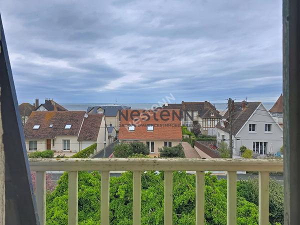 À vendre ? Maison en pierre à rénover à 50 m de la plage ? Fort potentiel avec vue mer