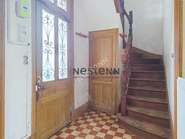 À vendre ? Maison en pierre à rénover à 50 m de la plage ? Fort potentiel avec vue mer