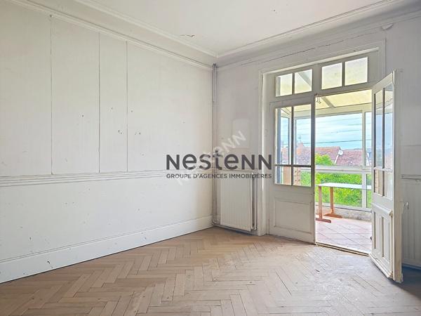 À vendre ? Maison en pierre à rénover à 50 m de la plage ? Fort potentiel avec vue mer