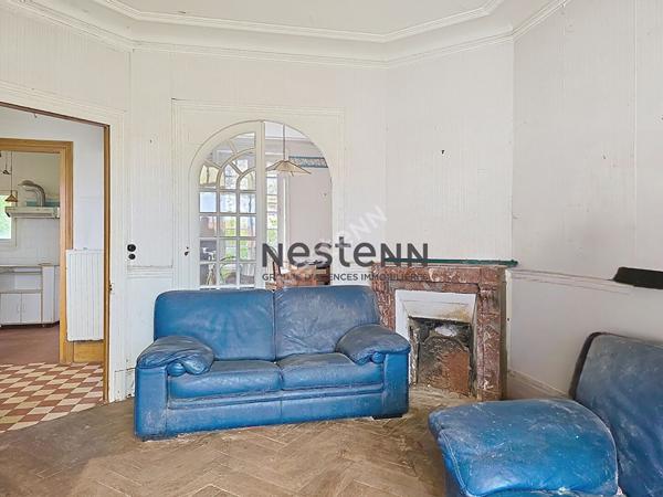 À vendre ? Maison en pierre à rénover à 50 m de la plage ? Fort potentiel avec vue mer