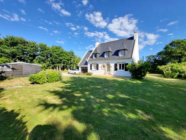 Maison à vendre 8 pièces LANVEOC (29)