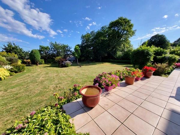 Maison à vendre 8 pièces LANVEOC (29)
