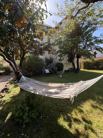 Maison
                                                                                                                                                                                                                                                                                                                        5 pièce(s)                                                                                                                                                                                                          3 chambre(s)                                                                                                                                                                                                          106  m²