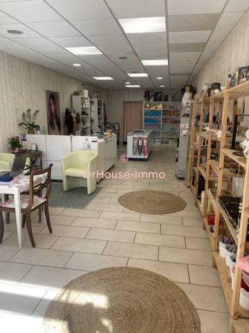 Immeuble à vendre 4 pièces de 270 m²