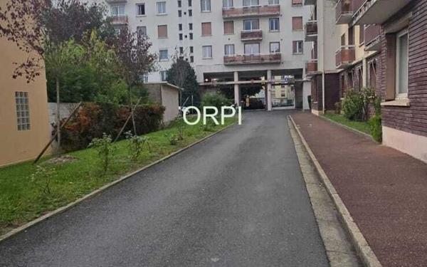 Appartement à vendre    4 pièces • 64,09 m2 Vitry-sur-Seine