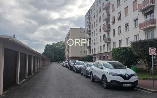 Appartement à vendre    4 pièces • 64,09 m2 Vitry-sur-Seine