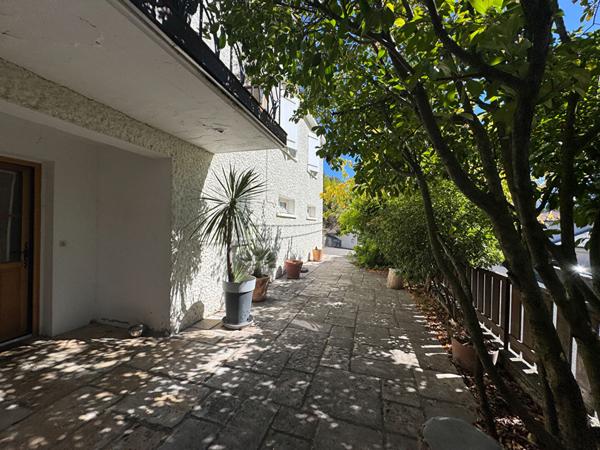 Maison Quillan 7 pièce(s) 200 m2