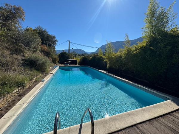 Maison Quillan 7 pièce(s) 200 m2