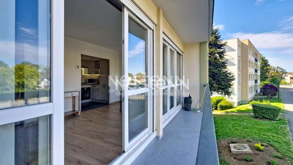 Bois d'Arcy : Appartement 2 pièces meublé avec cave, parking et balcon