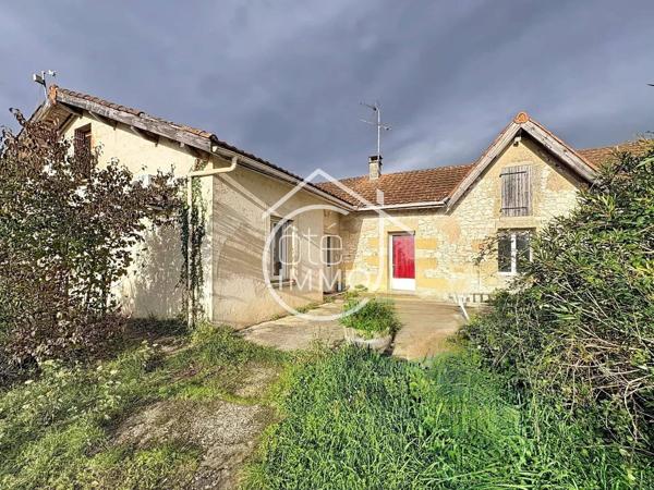 Port-Sainte-Foy – Ensemble Immobilier en Pierre avec Dépendances