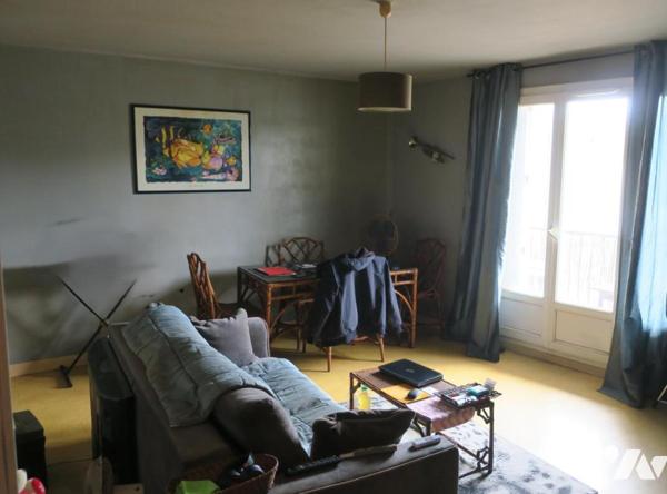 Appartement T1 Bis - Locataire en place - 2ème étage avec asc. - Balcon - cave - parking - 38,19 m²