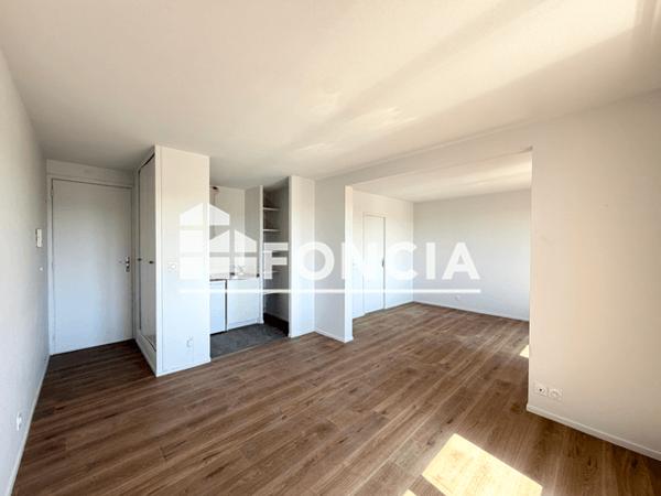 Location Studio 32.89 m² - 2 RUE EUGENE DELACROIX Albi 81000