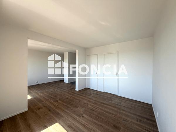 Location Studio 32.89 m² - 2 RUE EUGENE DELACROIX Albi 81000