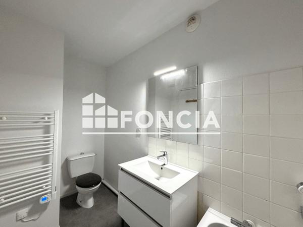 Location Studio 32.89 m² - 2 RUE EUGENE DELACROIX Albi 81000
