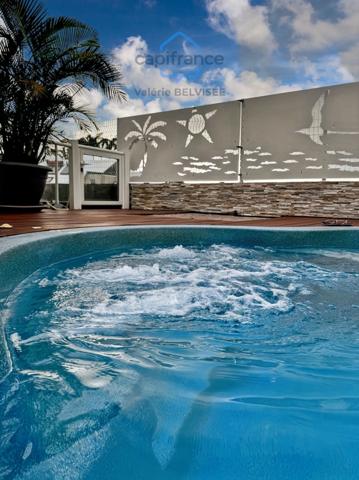 Maison familiale F5 avec piscine – 170m m² – Saint-Louis