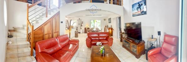 Maison familiale F5 avec piscine – 170m m² – Saint-Louis