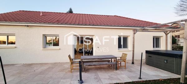 Deux maisons contemporaines avec piscine et spas