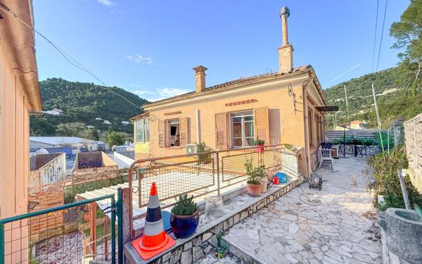 Maison à vendre    2 pièces •  Drap