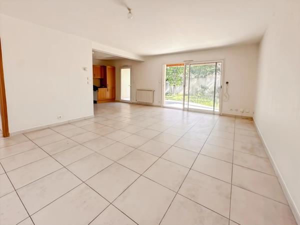 Location                                                      Maison
                        
                     5 pièces                      110 m2                     à Montpellier