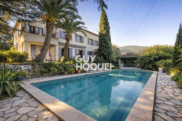 Maison à vendre à Grasse - 6 pièces avec piscine