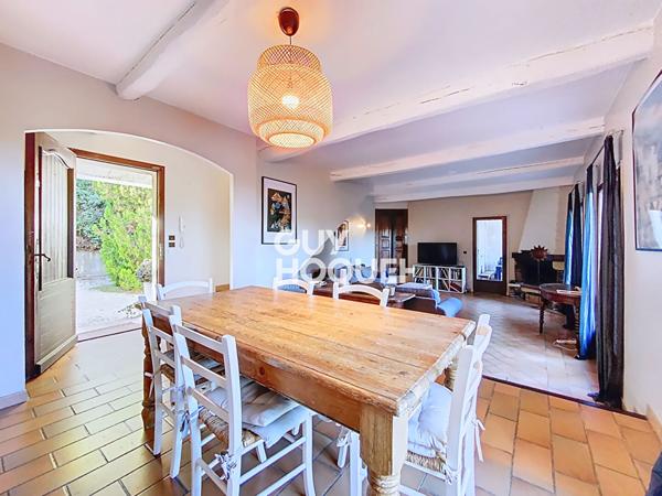 Maison à vendre à Grasse - 6 pièces avec piscine