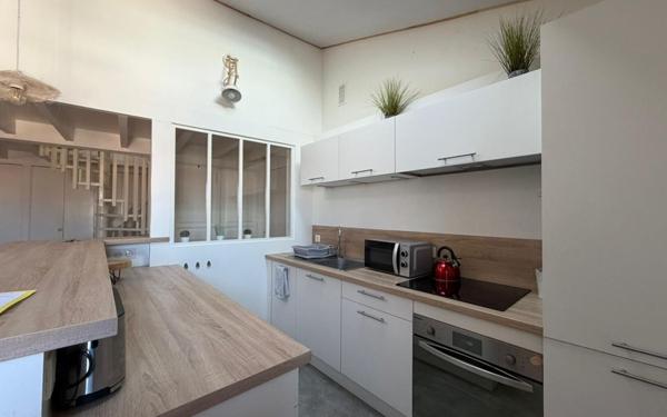 Appartement à louer    2 pièces • 64,22 m2 La Rochelle