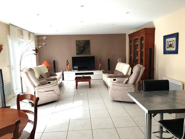 Maison  5 pièce(s)  4 chambre(s)  130 m²