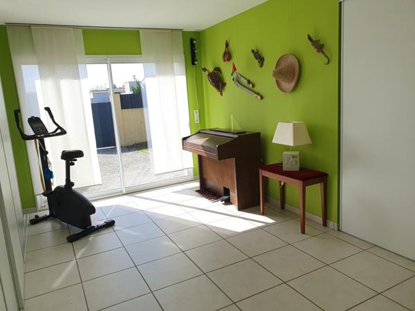 Maison  5 pièce(s)  4 chambre(s)  130 m²
