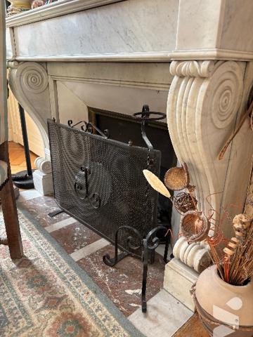 A VENDRE GRAND F2 DE CARACTERE