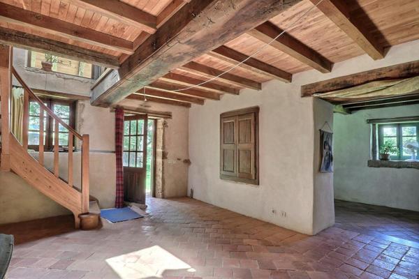 Maison  9 pièce(s) 141.55 m2