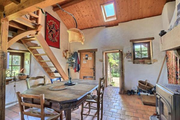 Maison  9 pièce(s) 141.55 m2